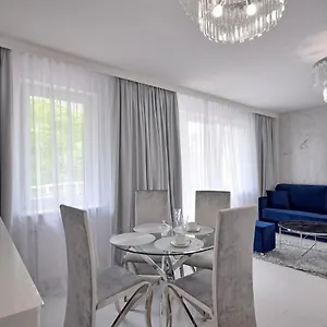 https://bursztyn-kolobrzeg.kolobrzeghotels.com